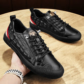 Zapatos casuales coreanos suaves individuales de tablero de moda para hombre